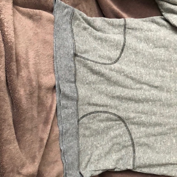 Grey lightweight hoodie - Picture 2 of 4